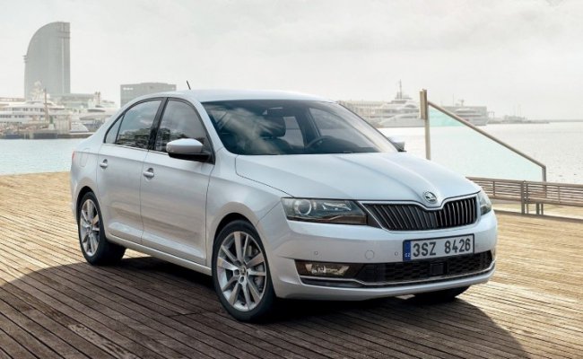 &#352;KODA RAPID     !